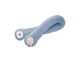 Blue plush OSIM uSnooz massage wrap with embroidered faces of Elsa and Olaf from Disney’s Frozen. A cozy, multi-use neck and shoulder support pillow perfect for fans of the movie.