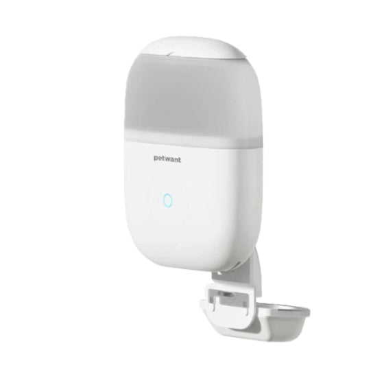 Petwant smart Wi-Fi pet feeder in white, featuring a sleek design, built-in LED indicator, and detachable bowl – ideal for automatic feeding of cats and dogs