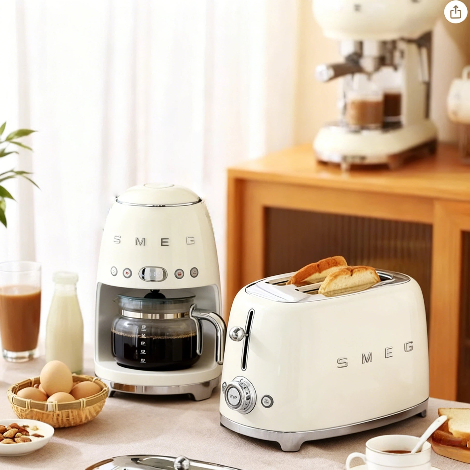 The Smeg 50's Retro Style 10-cup glass carafe (DCGC01) with measurement markings, a grey lid, and a distinctive chrome and grey handle, shown on a clean white background.
